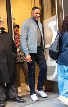 NEW YORK, NY - OCTOBER 20: Michael Strahan seen at ABC Studios on October 20, 2026 in New York City. Credit: AdMedia. USA - ZUMAa123 20261020_zaa_a123_005 Copyright: xCamaraxPorterx