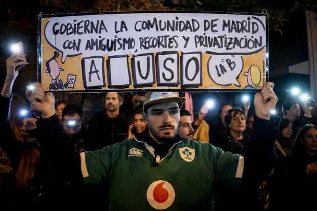 Protest Against Violence During the Education Strike Demonstrations in Madrid Hundreds of people gathered to protest the violence perpetrated against education protesters during the education strike demonstrations in Madrid on October 20, 2026, in Madrid, Spain. The demonstration follows incidents yesterday caused by the police after they charged at peaceful protesters outside an event attended by the president of the Autonomous Community. OCTOBER 20, 2026 A Pé Madrid Madrid, Spain  Copyright: xA.xPÃ rezxMecax 7858216