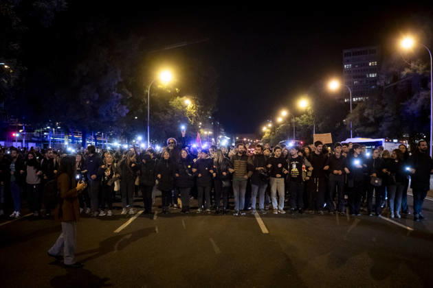 Protest Against Violence During the Education Strike Demonstrations in Madrid Hundreds of people gathered to protest the violence perpetrated against education protesters during the education strike demonstrations in Madrid on October 20, 2026, in Madrid, Spain. The demonstration follows incidents yesterday caused by the police after they charged at peaceful protesters outside an event attended by the president of the Autonomous Community. OCTOBER 20, 2026 A Pé Madrid Madrid, Spain  Copyright: xA.xPÃ rezxMecax 7858218