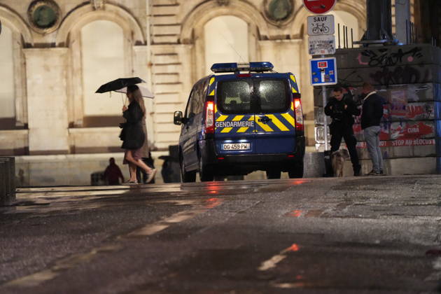 France extends curfews in several cities in wake of weekend violence LYON, FRANCE - OCTOBER 20: A view from part of Lyon s Presqu ile as a curfew goes into effect for the second consecutive night from 9 pm to 6 am by order of Rhone prefect Etienne Guyot, barring people from moving around or remaining on public streets within the Cordeliers, Bellecour and Ainay areas, excluding Place des Terreaux, while bars, restaurants, cinemas, theatres and public transport remain operational following previous violence, damage, and looting, on October 20, 2026. Mathieu Prudhomme Anadolu Lyon France. Editorial use only. Please get in touch for any other usage. Copyright: x2026xAnadoluxMathieuxPrudhommex