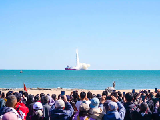 RIZHAO, CHINA - OCTOBER 21: The Ceres-1 sea-launched carrier rocket (Yao-8) is launched off the coast of Rizhao on October 21, 2026 in Rizhao, Shandong Province of China. This marks the eighth rocket launch conducted in the waters near Rizhao and the first time a sea launch has been commanded from land.  Copyright: xVCGx 111675979040