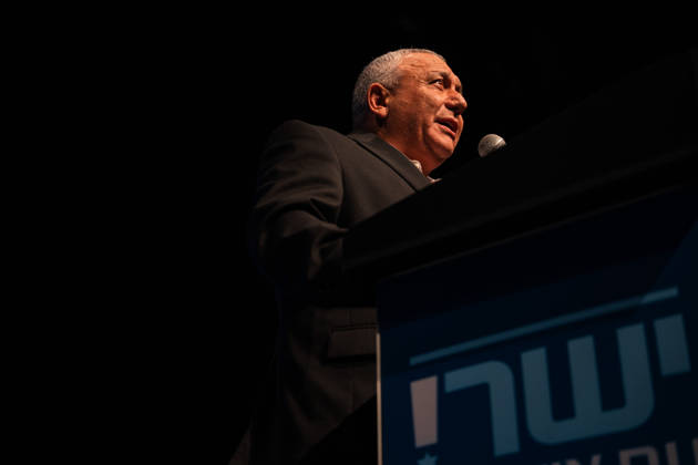 October 20, 2026, Be er Sheva, New York, Israel: GADI EISENKOT the leading candidate to replace PM Benjamin Netanyahu in the upcoming Israeli elections, speaks at a campaign rally of his party Yashar in Be™er Sheva. Be er Sheva Israel - ZUMAg280 20261020_znp_g280_007 Copyright: xYoavxGinsburgx