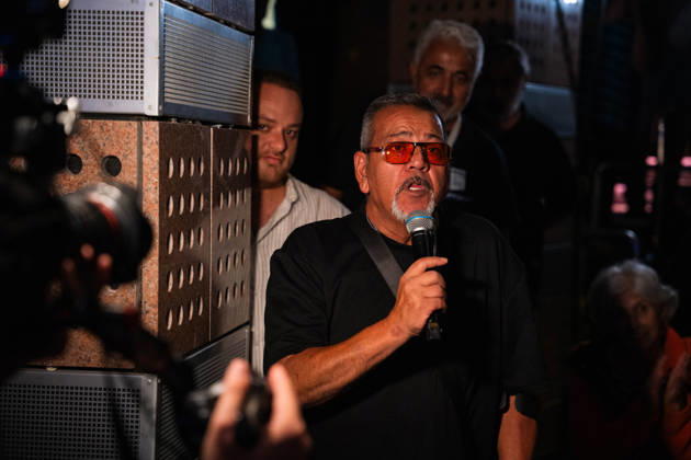 October 20, 2026, Be er Sheva, New York, Israel: A disabled man pledges his support to Gadi Eisenkot at a campaign rally of his party Yashar in Be™er Sheva. Be er Sheva Israel - ZUMAg280 20261020_znp_g280_013 Copyright: xYoavxGinsburgx