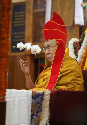 Long Life prayer offering for the Dalai Lama at Dharamshala, India Tibetan spiritual leader, the Dalai Lama attends a Long-Life Prayer Offering for him at the Main Tibetan Temple at McLeod Ganj, in Dharamshala, India on October 21, 2026. The prayer session was organized by the Tibetan Institute of Performing Arts (TIPA), Norbulingka Institute and the Nepal Tibetan Lhamo Association. Dharamshala india  Copyright: xMatrixxImagesx xSanjayxBaidx