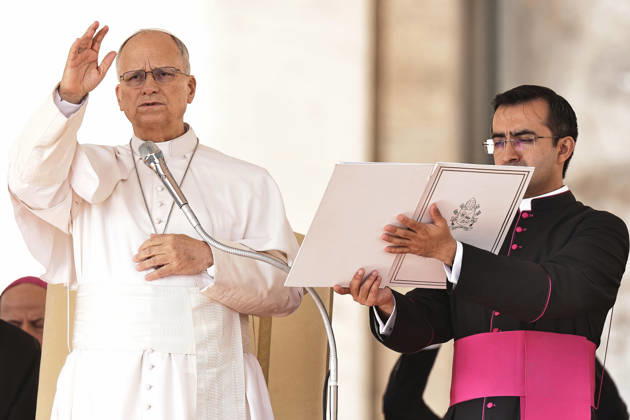 October 21, 2026. Vatican City - POPE LEO XIV during his weekly General Audience in St. meter s Square. Before beginning the audience, the Holy Father thanked the pilgrims present with those words: Dear brothers and Sisters, good morning and welcome! The first think I wold to say in thanks you. Thanks for the support of your prayers. Thanks be to Good for His generosity. Let us all renew our trust in God s goodness and mercy . . EvandroInetti_via ZUMA Wire Vatican City State  - ZUMAi15_ 20261021_zaf_i15_065 Copyright: xEvandroxInettix