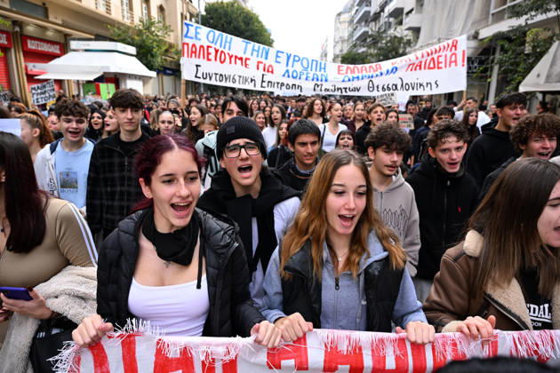 October 21, 2026, Thessaloniki, Greece: Students protest in Greece, calling for better education and government action to ease the burden of rising living costs. Thessaloniki Greece - ZUMAp191 20261021_zap_p191_002 Copyright: xGiannisxPapanikosx