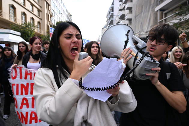 October 21, 2026, Thessaloniki, Greece: Students protest in Greece, calling for better education and government action to ease the burden of rising living costs. Thessaloniki Greece - ZUMAp191 20261021_zap_p191_016 Copyright: xGiannisxPapanikosx