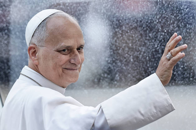 October 21, 2026, Vatican City, Vatican: POPE LEO XIV during his weekly General Audience in St. Peter s Square. Before beginning the audience, the Holy Father thanked the pilgrims present with those words: Dear brothers and Sisters, good morning and welcome! The first thing I would to say is thank you. Thanks for the support of your prayers. Thanks be to God for His generosity. Let us all renew our trust in God s goodness and mercy. Vatican City Vatican  - ZUMAi15_ 20261021_zaf_i15_002 Copyright: xEvandroxInettix