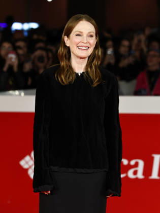 IPA89995432 - Rome, 2026 Film Festival Night 9 Red carpet for the film *THE DEBUT*. Pictured: Julianne Moore  Copyright: xMarcoxProvvisionatox xPoolxRomaxFilmxFestx2026x IPA89995432