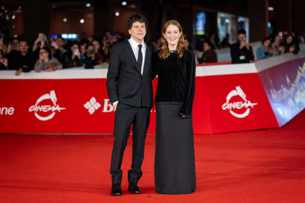 The Debut red carpet during the 21st Rome Film Festival at Auditorium Parco Della Musica in Rome, Italy on 21 October 2026. Jesse Eisenberg and Julianne Moore attend the The Debut red carpet during the 21st Rome Film Festival at Auditorium Parco Della Musica in Rome, Italy on 21 October 2026., Credit:Stefano Costantino TTL Stefano Costantino Avalon Italy, Rome  Copyright: xStefanoxCostantinoxTTLx xStefanoxCostantinox xAvalonx 1145409400