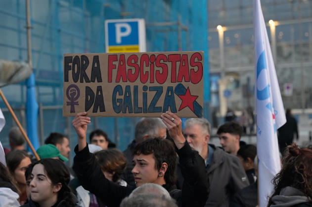 Protests Against Police Repression in A Coruna Hundreds of people are demonstrating against the police repression they have suffered in recent days, as of October 21, 2026, in A Coruna, Galicia, Spain. Abascal’s visit to A Coruna this morning ended with incidents and police charges in María Pita Square. The disturbances left twelve people injured and two arrested. OCTOBER 21, 2026. A Coruna, Galicia; A Coruna, Galicia, Spain  Copyright: xM.xDylanx 7860151