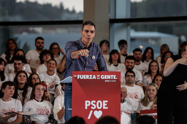 October 21, 2026, Burgos, Spain, Spain: Pedro Sanchez at the pre-campaign rally in Burgos. Burgos Spain - ZUMAc250 20261021_zip_c250_020 Copyright: xJorgexContrerasxSotox