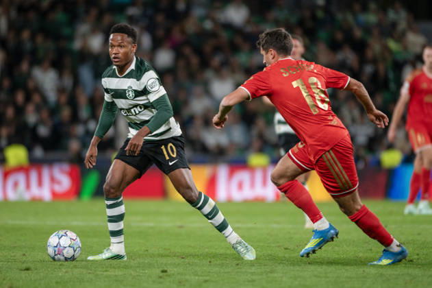 October 21, 2026, Lisbon, Lisbon, Portugal: Sporting CP forward GENY CATAMO controls the ball as a LASK opponent closes him down during their UEFA Champions League league phase matchday three match at Estadio Jose Alvalade in Lisbon, Portugal, on October 21, 2026. Lisbon Portugal - ZUMAr238 20261021_zip_r238_033 Copyright: xRicardoxRochax