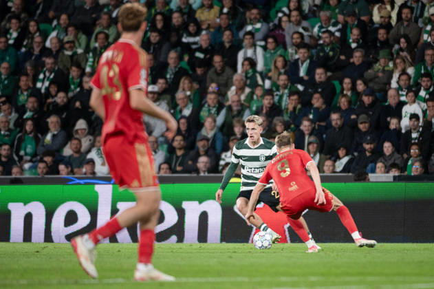 October 21, 2026, Lisbon, Lisbon, Portugal: Sporting CP forward JESSE DERRY controls the ball under pressure from a LASK opponent during the UEFA Champions League league phase matchday three fixture at Estadio Jose Alvalade in Lisbon, Portugal, on October 21, 2026. Lisbon Portugal - ZUMAr238 20261021_zip_r238_043 Copyright: xRicardoxRochax