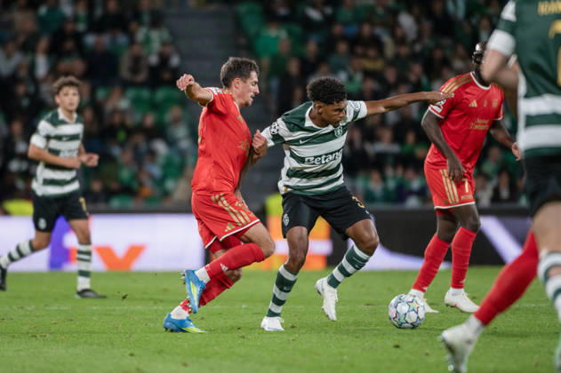 October 21, 2026, Lisbon, Lisbon, Portugal: Sporting CP forward LUIS GUILHERME competes for the ball with a LASK opponent during their UEFA Champions League league phase matchday three match at Estadio Jose Alvalade in Lisbon, Portugal, on October 21, 2026. Lisbon Portugal - ZUMAr238 20261021_zip_r238_054 Copyright: xRicardoxRochax