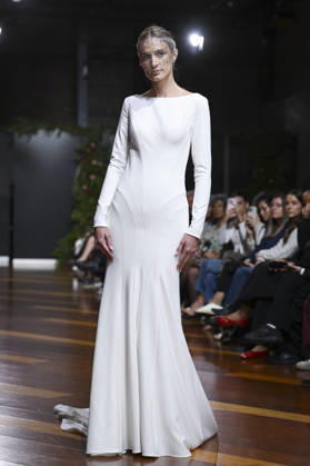 October 21, 2026, Madrid, Spain: A model parades with design Jaime Jarque during ATELIER COUTURE – 16.ª edición, Fashion Week in Real Fabrica de Tapices Madrid Spain - ZUMAs197 20261021_aaa_s197_640 Copyright: xAtilanoxGarciax