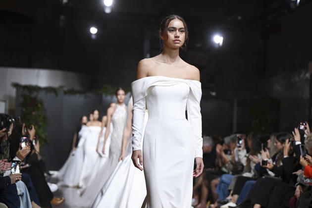 October 21, 2026, Madrid, Spain: A model parades with design Jaime Jarque during ATELIER COUTURE – 16.ª edición, Fashion Week in Real Fabrica de Tapices Madrid Spain - ZUMAs197 20261021_aaa_s197_673 Copyright: xAtilanoxGarciax