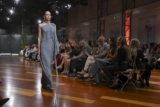 October 21, 2026, Madrid, Spain: A model parades with design ANMARGO during ATELIER COUTURE – 16.ª edición, Fashion Week in Real Fabrica de Tapices. Madrid Spain - ZUMAs197 20261021_aaa_s197_781 Copyright: xAtilanoxGarciax