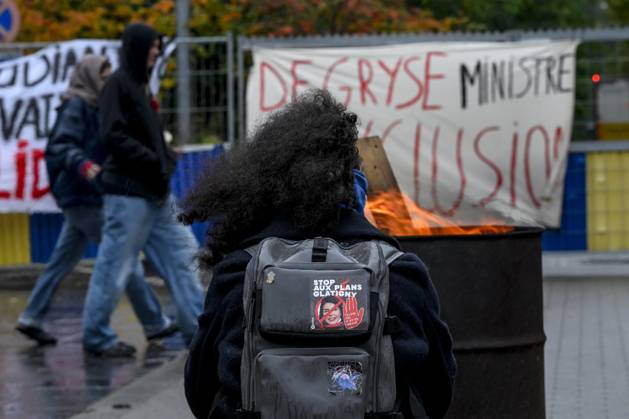Student Protest Against Austerity 22 10 2026 IXELLES, BELGIUM - Students pictured protesting at the Universite Libre de Bruxelles (ULB) on October 22, 2026 in Ixelles, Belgium, 22 10 2026 Ixelles Belgium  Copyright: xPhilipxReynaersx