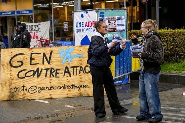 Student Protest Against Austerity 22 10 2026 IXELLES, BELGIUM - Students pictured protesting at the Universite Libre de Bruxelles (ULB) on October 22, 2026 in Ixelles, Belgium, 22 10 2026 Ixelles Belgium  Copyright: xPhilipxReynaersx