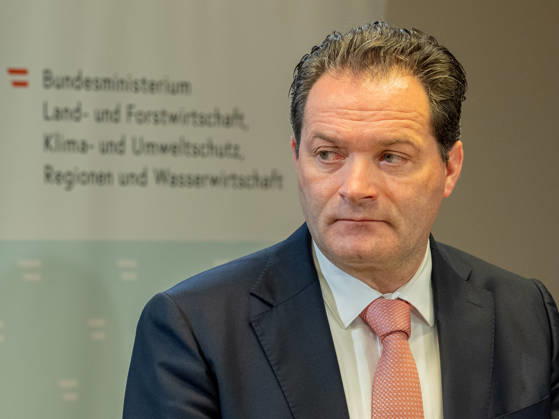 2026-10-22-Präsentation im BMLUK Bundesminister für Land- und Forstwirtschaft, Klima- und Umweltschutz, Regionen und Wasserwirtschaft Norbert Totschnig (ÖVP) am 22. Oktober 2026 bei der Präsentation einer Studie zu Lebensqualität in Gemeinden und Perspektiven für lebendige Regionen im Bundesministerium für Land- und Forstwirtschaft, Klima- und Umweltschutz, Regionen und Wasserwirtschaft in Wien, Wien, Österreich .