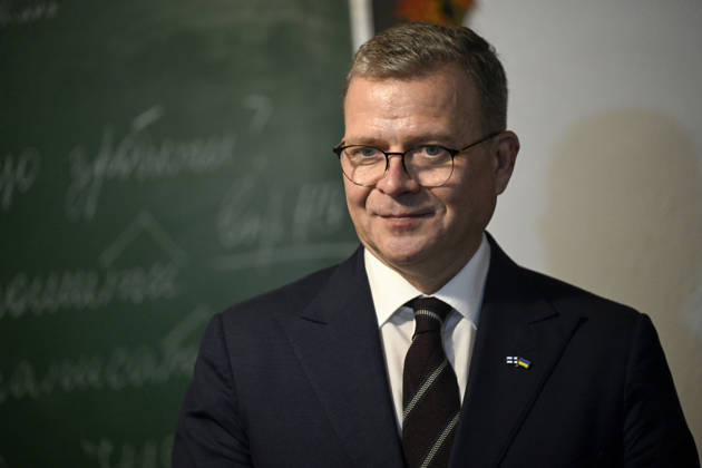 News Bilder des Tages LKS 20261022 Finnish Prime Minister Petteri Orpo speaking to pupils when visiting School 12 in Kyiv, Ukraine on October 22, 2026. Pupils were in a shelter classroom because of the air-raid alert. Finnish Prime Minister Petteri Orpo is visiting Kyiv on Thursday 22nd of October. The main purpose of the visit is to show Finland’s strong support for Ukraine during the war against Russia. - EMMI KORHONEN Kyiv Ukraine  Copyright: xEmmixKorhonenx oTdTEGgOfAg