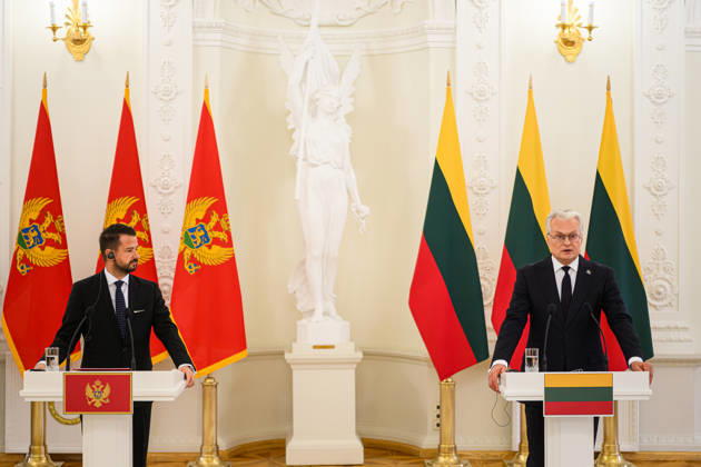 Montenegrin President Jakov Milatovic meets Lithuanian President Gitanas Nauseda in Vilnius VILNIUS, LITHUANIA - OCTOBER 22: Montenegrin President Jakov Milatovic (L) and Lithuanian President Gitanas Nauseda (R) hold a joint press conference during Milatovic s official visit to Vilnius, Lithuania, on October 22, 2026. Yauhen Yerchak Anadolu Vilnius Lithuania. Editorial use only. Please get in touch for any other usage.  Copyright: x2026xAnadoluxYauhenxYerchakx