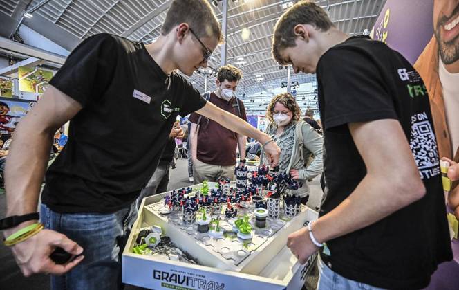 Erster Tag der Spielemesse Essen. Die SPIEL Essen findet vom 22. bis 25. Oktober 2026 auf dem Gelände der Messe Essen statt ** NUR FÜR REDAKTIONELLE ZWECKE ** EDITORIAL USE ONLY **<p>Spielen das interaktive Spiel von Gravitrax am Donnerstag, dem 10 22 2026. Erster Tag der Spielemesse Essen. Die SPIEL Essen findet vom 22. bis 25. Oktober 2026 auf dem Gelände der Messe Essen statt Deutschland NRW Essen Copyright: KerstinxKokoska