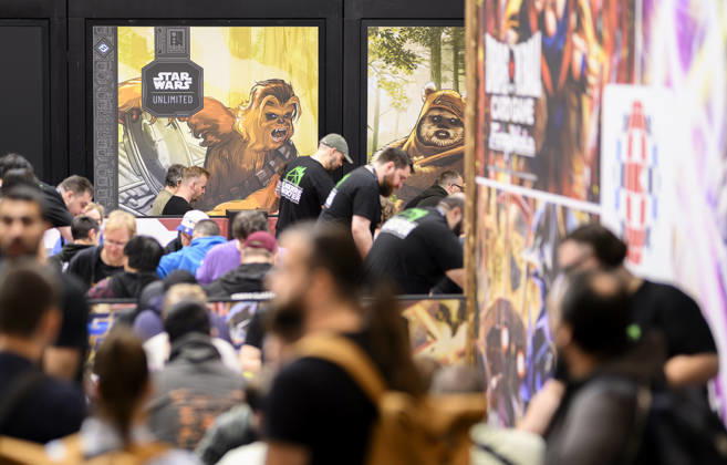 Besucher bei Star Warsâ ¢: Unlimited, Chewbacca, am 22.10.2026 Messe SPIEL Essen vom 22.10 - 25.10.2026 in E s s e n Deutschland. Grugahalle