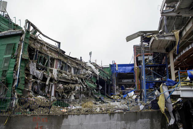 An Epicentr K home improvement hypermarket in the Obolonskyi district is damaged by a Russian attack, Kyiv, Ukraine, October 22, 2026. On Thursday night, Russian forces struck the Ukrainian capital with ballistic missiles and drones. According to the Kyiv City Military Administration, six districts came under attack. One person was killed, 24 were injured, and 16 of them were hospitalised.(Photo by Marianna Kotyk Ukrinform) Russian attack destroys shops in Kyiv  Copyright: xMariannaxKotykx