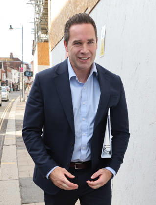 Kieran Hayler 22.10.2026. Kieran Hayler ex husband of Katie Price, looks happy after his not guilty verdict as he leaves Lewes Crown Court this afternoon.  Copyright: xGaryxStonex NINTCHDBPICT001117622494