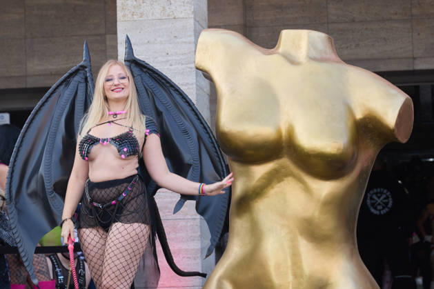 Mika Nox. Eroeffnung der 29. Erotikmesse VENUS auf der Messe Berlin am 22.10.2026. 29.VENUS