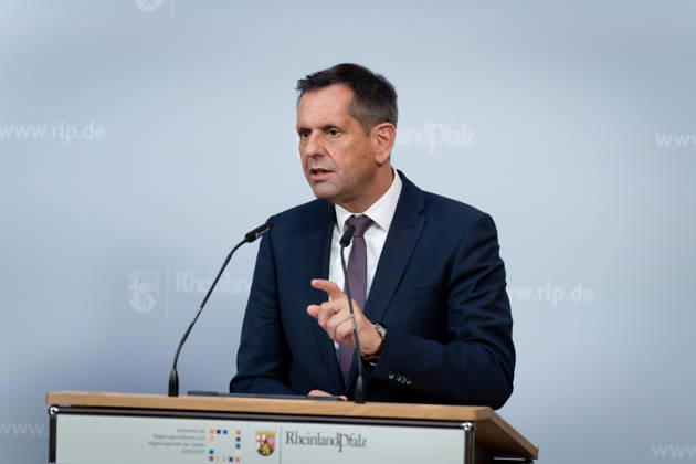 Konferenz der Regierungschefinnen und Regierungschefs, MPK Konferenz der Regierungschefinnen und Regierungschefs der Länder, Berlin, Bundesrat, MPK Ministerpräsident, Olaf Lies Berlin Berlin GER