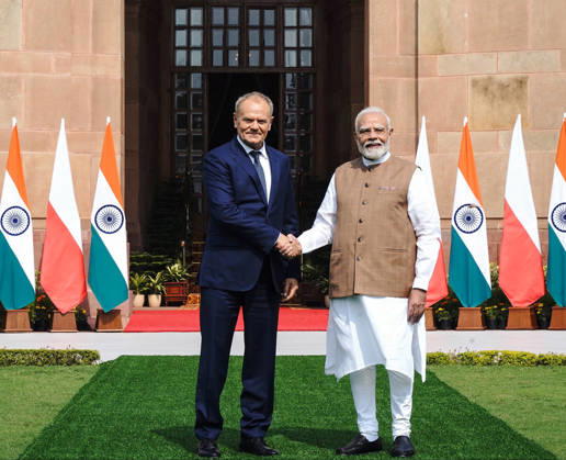 RECORD DATE NOT STATED Poland PM Donald Tusk in India New Delhi, Oct 22 (ANI): Prime Minister Narendra Modi shakes hands with his Polish counterpart, Donald Tusk, at Hyderabad House, in New Delhi on Thursday. (@MEAIndia X ANI Photo) NEW DELHI Delhi India Copyright: xANIx ANI_20261022046