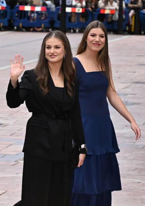 Entertainment Bilder des Tages The Royal Family Presides Over the 34th Princess of Asturias Awards Concert Princess Leonor and Infanta Sofía arrive at the Príncipe Felipe Conference Center Auditorium to attend the Princess of Asturias Awards Concert on October 22, 2026, in Oviedo, Asturias, Spain. The 34th Princess of Asturias Awards Concert serves as the musical opening to one of the most important events of the year in Oviedo. The Royal Family attended a program dedicated to Felix Mendelssohn, performed by the Principality of Asturias Symphony Orchestra and the FAMILIA REAL PREMIOS GENTE Ó Oviedo Choir in Oviedo, Spain  Copyright: xOscarxOrtizx 7862552
