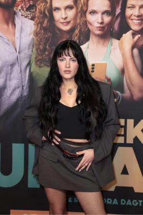 Entertainment Bilder des Tages Phenix Kuehnert bei der Der Perfekte Urlaub Film Premiere am 22.10.2026 in Berlin Phenix Kuehnert during the premiere of Der perfekte Urlaub at Zoo Palast on October 22, 2026 in Berlin, Germany Der Perfekte Urlaub Filmpremiere in Berlin