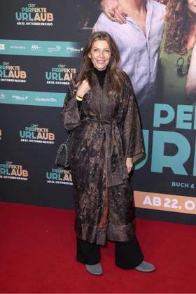 Ursula Karven during the premiere of Der perfekte Urlaub at Zoo Palast on October 22, 2026 in Berlin, Germany Der Perfekte Urlaub Premiere in Berlin, Germany