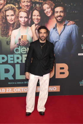 Elyas M Barek during the premiere of Der perfekte Urlaub at Zoo Palast on October 22, 2026 in Berlin, Germany Der Perfekte Urlaub Premiere in Berlin, Germany