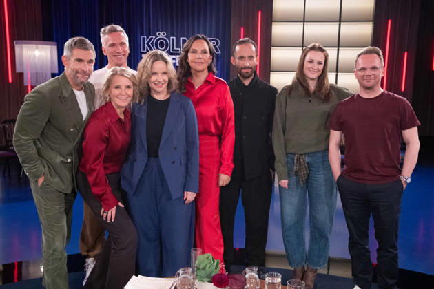 von links: Micky BEISENHERZ, Moderator, Susan LINK, Moderatorin, Bastian Basti CAMPMANN, Saenger der Band Casalla, Ann-Kathrin KRAMER, Schauspielerin, Natascha OCHSENKNECHT, ehem. Model, Igor LEVIT, Pianist, Musiker, Jennifer SPRINGER, Influencerin, Ralf SCHMITZ, Comedian, Schauspieler, zu Gast in der Sendung ,,Koelner Treff,, im WDR Fernsehen, 22.10.2026.