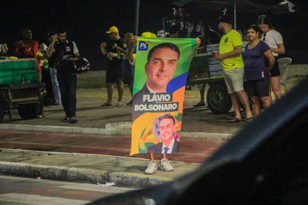 MACEIó, AL - 22.10.2026: ALFREDO GASPAR NO BLOCO DO 22 EM MACEIó - Vice-presidential candidate Alfredo Gaspar (PL) participated on Thursday night (22) in the 22 block in Maceió which drew a crowd to the beaches of Jatiúca and Ponta Verde x3037032x  GUIDOxJR.