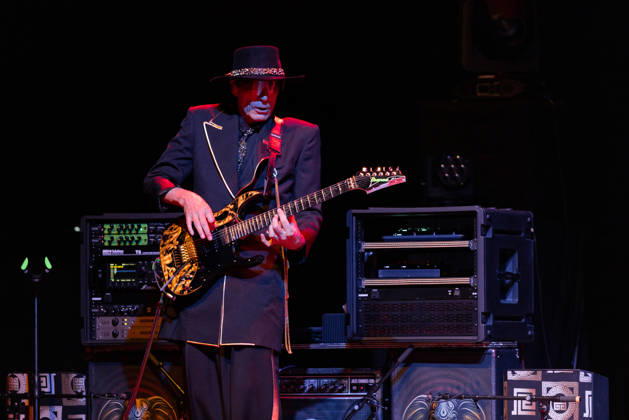 October 22, 2026, Madison, Wisconsin, USA: STEVE VAI of BEAT performing King Crimson material at the Orpheum Theater in Madison, Wisconsin Madison USA  - ZUMAs135 20261022_zap_s135_028 Copyright: xDanielxDeSloverx