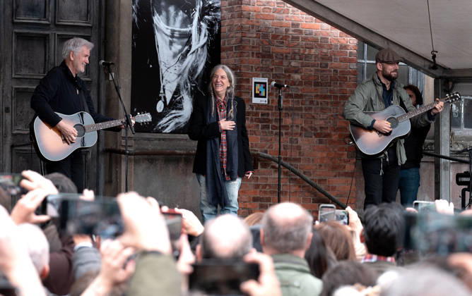 Patti Smith receives a tribute ahead of the 2026 Princess of Asturias Awards at the Fabrica de Armas cultural center in Oviedo on October 22, 2026, Oviedo, Spain Copyright: xLALOxYASKYx xBESTIMAGExLALOxYASKYx xBESTIMAGEx