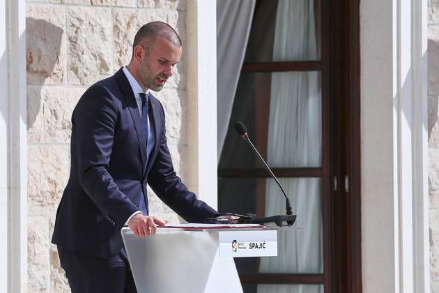 Sveti Stefan, Montenegro, 22.10.2026: Auslandsreise des Kanzlers zum Berlin Prozess -Gipfel: Pressekonferenz mit dem Premierminister von Montenegro Milojko Spajic Copyright: xdtsxNachrichtenagenturx dts_140300