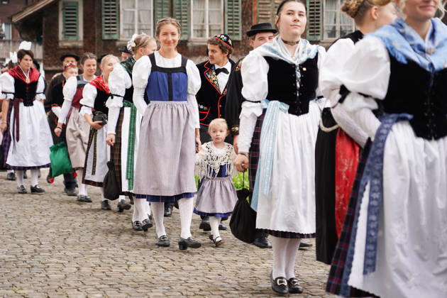2310.26 Kerns Obwalden Schweiz. Aelplerchilbi Erntedank und Aelplerfest.Abschluss des Alpsommers. Bild . Aelpler in Tracht.