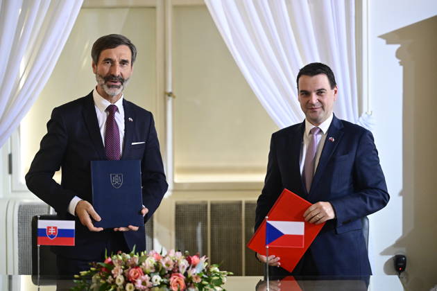 The press conference after meeting of Czech Foreign Affair Minister Petr Macinka, right, his Slovak counterpart Juraj Blanar, left, on preparations for joint session of the two governments and further development of Czech-Slovak relations, in Prague, Czech Republic, on October 23, 2026. (CTKxPhoto RomanxVondrous) CTKPhotoP2026102304271  CTKPhotoP2026102304271