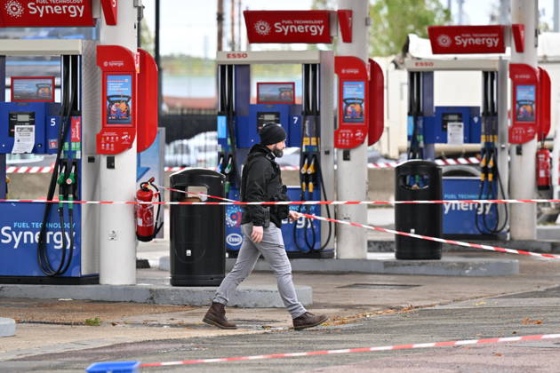 Forensics investigate scene of deadly petrol station drive-by shooting in Paris suburb of Trappes TRAPPES, FRANCE - OCTOBER 23: Forensic officers examine evidence at the site of a petrol station where a gunman opened fire from a vehicle, killing one person and injuring four others, in Trappes, a suburb west of Paris in the Yvelines department, France, on Friday, October 23, 2026. Mayor of Trappes Ali Rabeh confirmed on social media that a gunman fired shots from his car at several individuals across Trappes and nearby La Verriere, while the Yvelines Prefecture and emergency services secured the perimeter as law enforcement apprehended a suspect. Mustafa Yalcin Anadolu Trappes France. Editorial use only. Please get in touch for any other u  Copyright: x2026xAnadoluxMustafaxYalcinx