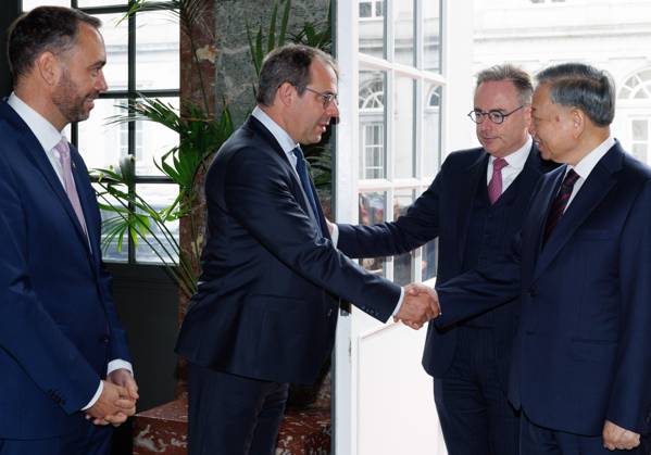 Vice-prime minister and Minister of Foreign Affairs Maxime Prevot; Vice-prime Minister and minister of Economy and Work David Clarinval; Belgian Prime Minister Bart De Wever and Vietnam President To Lam pictured ahead of a meeting at the Egmont Palace, in Brussels, on Friday 23 October 2026. The President of Vietnam and his wife visit Belgium from 21 to 24 October.  BENOITxDOPPAGNE 190744720