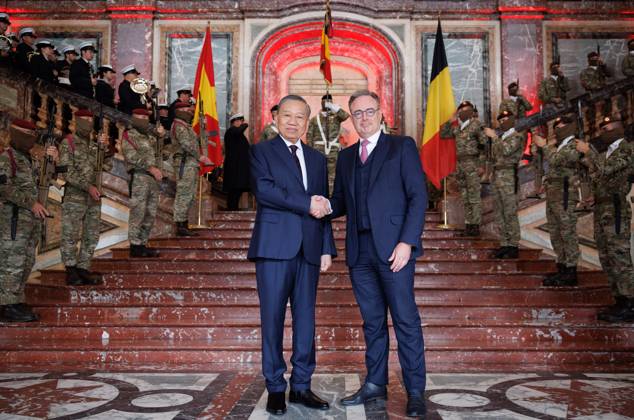 Belgian PM Receives To Lam President Of Vietnam BRUSSELS, BELGIUM - OCTOBER 23 : His Excellency To Lam President Of Vietnam pictured with Bart De Wever, (N-VA) Prime Minister of Federal Government of Belgium during their meeting in the Egmont Palace on October 23, 2026 in BRUSSELS, Belgium, 23 10 2026 BRUSSELS Belgium  Copyright: xBenoitxDoppagnex