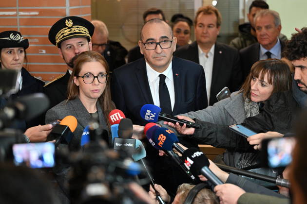 Deadly drive-by shooting attack in Paris suburb of Trappes TRAPPES, FRANCE - OCTOBER 23: France s Interior Minister Laurent Nunez (R) and France s junior Minister in charge of equality Aurore Berge (L) speak to the press members following a shooting killing at least one person and injuring four others according to police sources, in Trappes, Paris suburb, France on October 23, 2026. Mustafa Yalcin Anadolu Trappes France. Editorial use only. Please get in touch for any other usage.  Copyright: x2026xAnadoluxMustafaxYalcinx