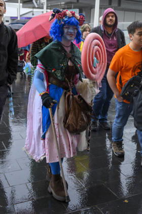 October 23, 2026, London, London, UK: London, UK. Visitors dressed as characters arrive at the London MCM Comic Con held at the Excel venue. The event is the UK s largest pop culture fan convention, celebrating comic books, movies, TV shows, anime, manga, video games, sci-fi, and fantasy. London UK - ZUMAl94_ 20261023_zaf_l94_092 Copyright: xRayxTangx